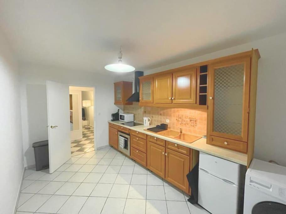 9 Min From Chateau De Vincennes - Paris & Disney Apartment แซ็ง-มัวริซ ภายนอก รูปภาพ