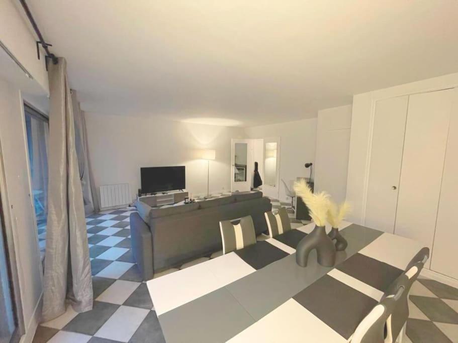 9 Min From Chateau De Vincennes - Paris & Disney Apartment แซ็ง-มัวริซ ภายนอก รูปภาพ